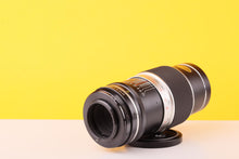 Load image into Gallery viewer, Sun Tele YS-20 200mm f/3.9 Manual Focus Telephoto Lens with Case M42 Mount
