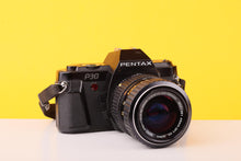 Load image into Gallery viewer, Pentax P30 35mm SLR Film Camera with SMC Pentax-M 28–50mm f/3.5–4.5 Zoom Lens
