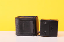 Load image into Gallery viewer, Minox AF-F Compact Flash Unit with Original Case

