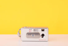 Load image into Gallery viewer, HP Photosmart 433 3.1MP Compact Digital Camera Silver 3x Digital Zoom

