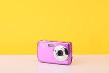 Load image into Gallery viewer, Vivitar ViviCam 7024 7.1MP Compact Digital Camera Pink
