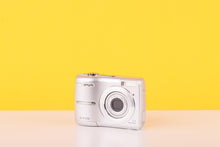 Load image into Gallery viewer, Olympus X-775 7.1MP Digital Compact Camera - Boxed
