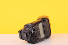 Load image into Gallery viewer, Canon Speedlite 580EX Flash – Boxed

