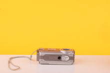 Load image into Gallery viewer, Samsung Digimax V5 5.0MP Compact Digital Camera Schneider 3x Optical Zoom Silver-Boxed
