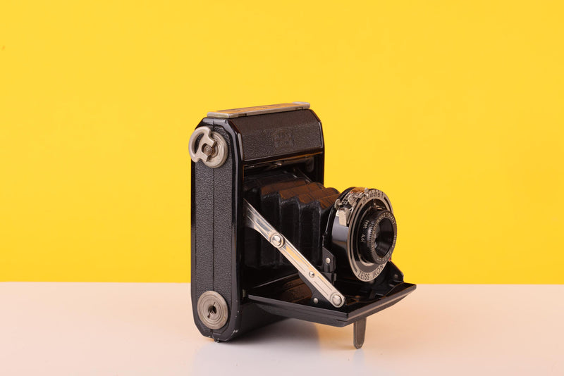 Zeiss Ikon Nettar 515 Folding 120 Film Camera 6x4.5cm