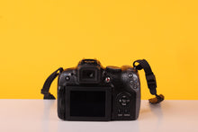 Load image into Gallery viewer, Canon PowerShot SX10 IS 10MP Digital Bridge Camera 20x Optical Zoom
