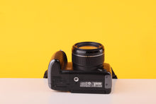 Load image into Gallery viewer, Canon PowerShot SX10 IS 10MP Digital Bridge Camera 20x Optical Zoom
