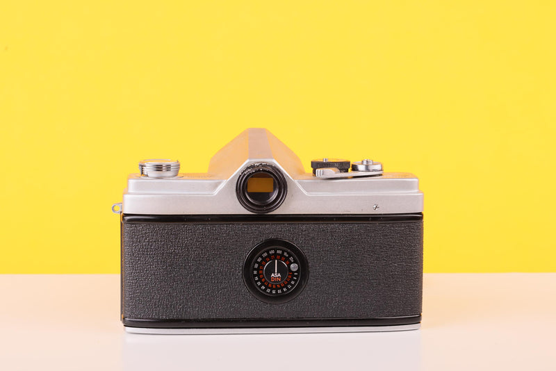 Minolta SR-1 35mm SLR Film Camera with Vivitar 28-70mm Macro Zoom Lens