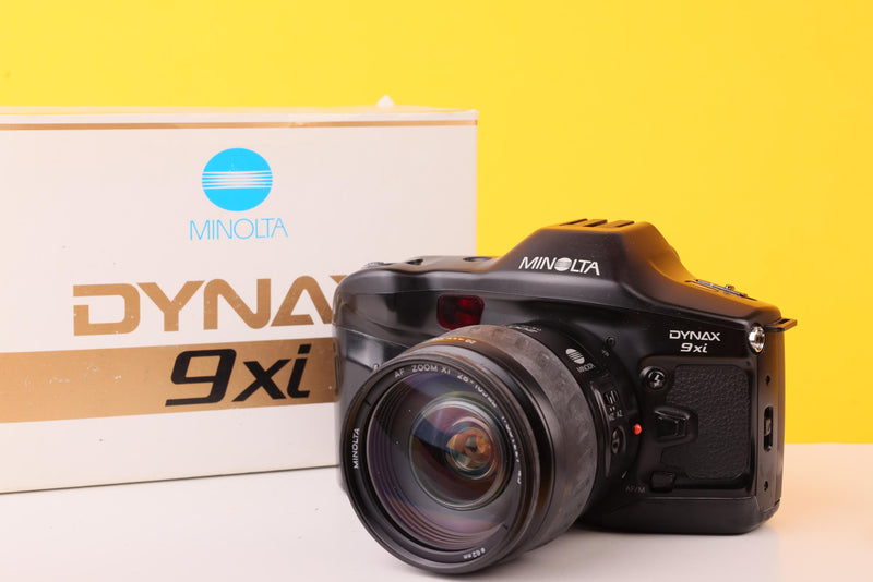Minolta Dynax 9xi 35mm SLR Film Camera with AF Zoom Xi 28-105mm Lens - Boxed