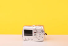 Load image into Gallery viewer, Olympus X-715 5.0MP 2.8x Optical Zoom Digital Compact Camera

