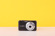 Load image into Gallery viewer, Panasonic Lumix DMC-FS28 14.1MP Digital Compact Camera – Boxed
