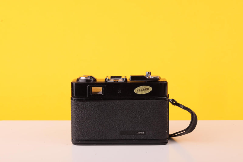Minolta Hi-Matic G2 35mm Rangefinder 35mm Film Camera with 38mm f/2.8 Minolta Lens