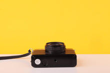 Load image into Gallery viewer, Minolta Hi-Matic G2 35mm Rangefinder 35mm Film Camera with 38mm f/2.8 Minolta Lens
