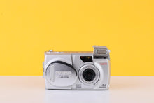 Load image into Gallery viewer, Olympus Camedia c-300 Zoom Digital Camera
