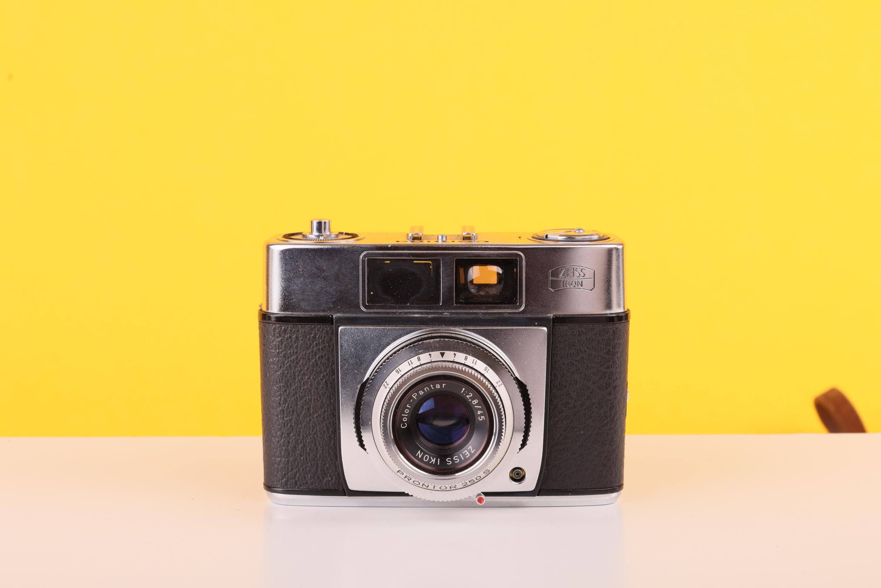 Zeiss Ikon Contina 35mm Rangefinder Film Camera with 45mm f/2.8