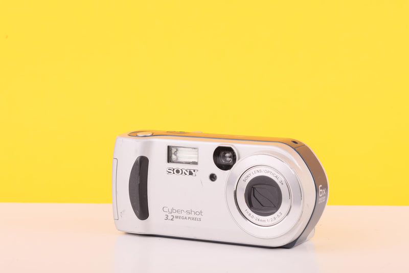 Sony Cyber-shot DSC-P71 3.2MP Compact Digital Camera