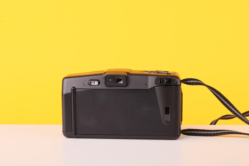 Chinon Auto 3501 35–70mm AF Zoom 35mm Film Point And Shoot Camera
