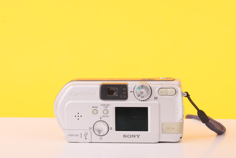 Sony Cyber-shot DSC-P71 3.2MP Compact Digital Camera