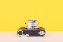 Load image into Gallery viewer, Kodak Retina IIA 35mm Rangefinder Film Camera with Schneider-Kreuznach Retina-Xenar 45mm f/2.8 Lens &amp; Case
