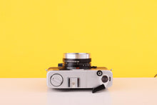 Load image into Gallery viewer, Minolta Hi-Matic 7sII 35mm Rangefinder Film Camera with 40mm f/1.7 Rokkor Lens &amp; Case
