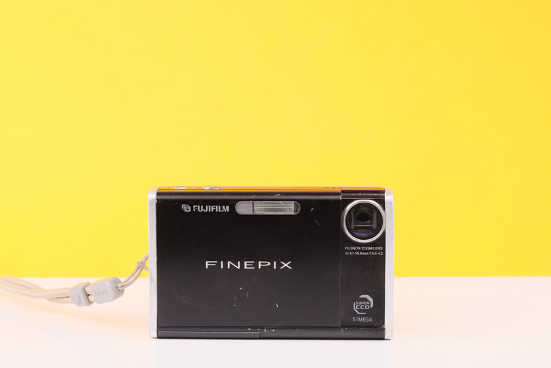 Fujifilm FinePix Z1 5.1MP Super CCD Digital Compact Camera