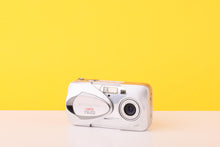Load image into Gallery viewer, Olympus CAMEDIA C-360 Zoom 3.2MP Digital Compact Camera – 3x Optical Zoom
