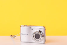 Load image into Gallery viewer, Fujifilm FinePix JX300 14MP Digital Compact Camera
