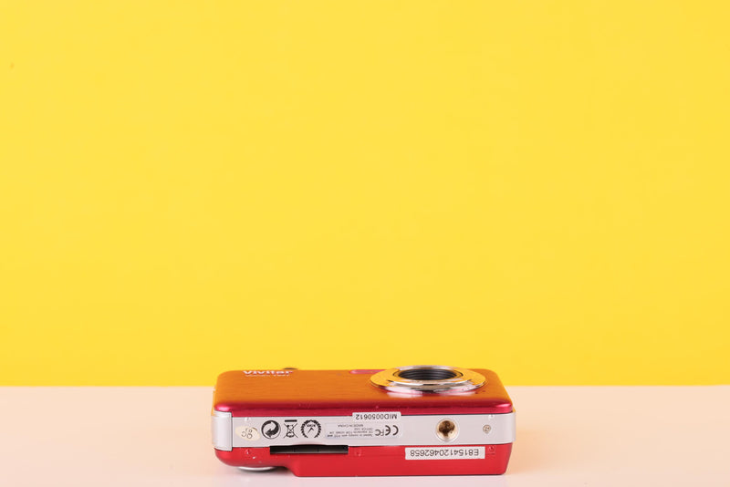 Vivitar ViviCam T027 14.1MP Digital Compact Camera