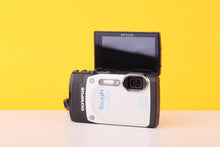 Load image into Gallery viewer, Olympus Tough TG-850 16MP Waterproof Digital Compact Camera White - 5x Optical Zoom
