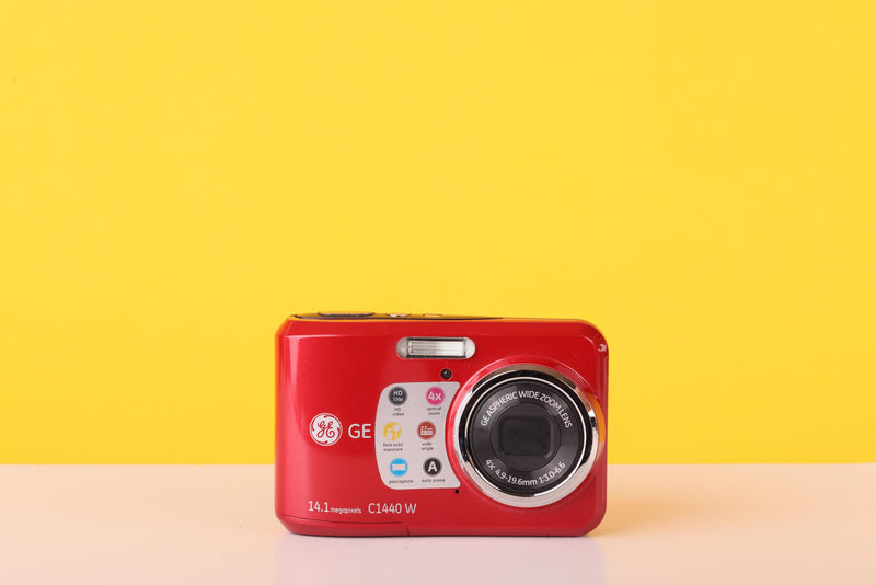 GE C1440W 14.1MP Digital Compact Camera