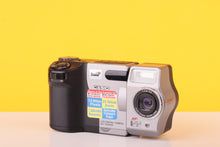 Load image into Gallery viewer, Casio QV-7000SX 1.3MP Digital Camera
