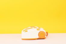 Load image into Gallery viewer, Kids Focus Free 35mm Film Camera Pet Design
