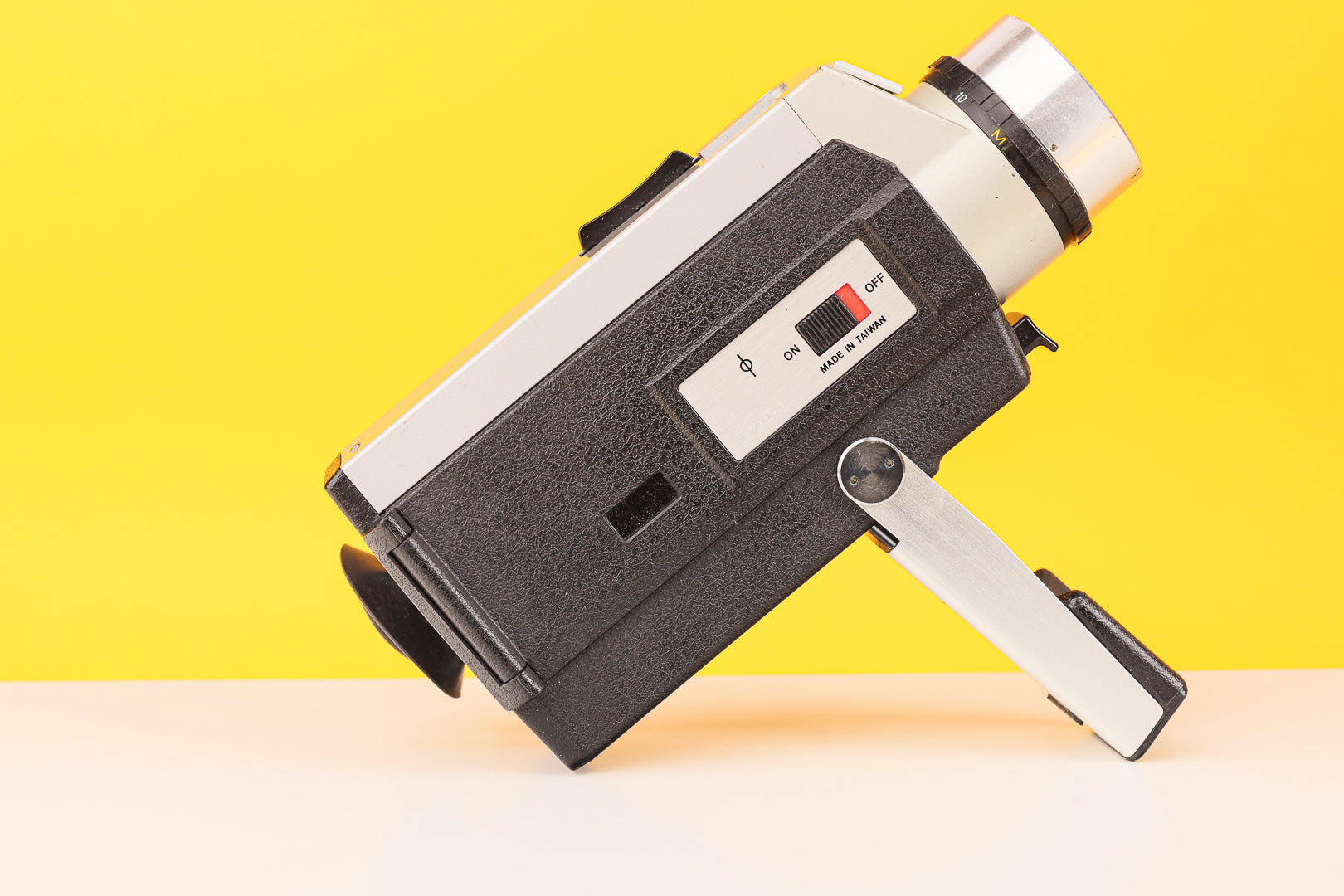 Canon Auto Zoom 318M Super 8 Camera