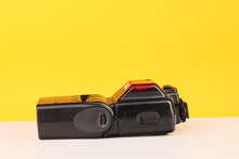 Load image into Gallery viewer, Nikon Speedlight SB-24 Flash with Case
