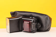 Load image into Gallery viewer, Nikon Speedlight SB-24 Flash with Case
