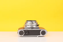 Load image into Gallery viewer, Agfa Flexilette 35mm TLR Film Camera with Apotar 45mm f2.8 Lens
