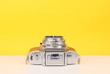 Load image into Gallery viewer, Agfa Flexilette 35mm TLR Film Camera with Apotar 45mm f2.8 Lens
