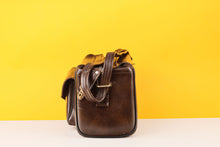 Load image into Gallery viewer, Vintage Leather Brown Camera Bag
