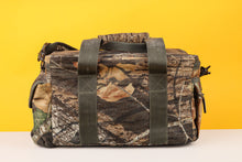 Load image into Gallery viewer, Camouflage Nevis Messenger Camera Bag
