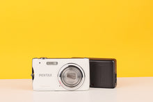 Load image into Gallery viewer, Pentax Optio P70 Compact Digital Camera Boxed
