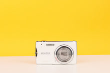Load image into Gallery viewer, Pentax Optio P70 Compact Digital Camera Boxed
