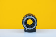 Load image into Gallery viewer, Vivitar 135mm f2.8 Telephoto Lens for Olympus
