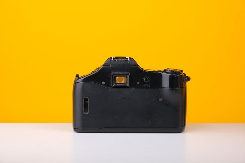 Yashica 300 Auto Focus 35mm Film Camera with 28 - 70mm f/3.5 - 4.5 Lens