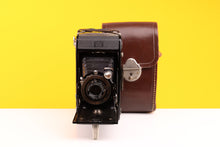 Load image into Gallery viewer, Zeiss Ikon 510 / 2 Folding 120 Film Camera
