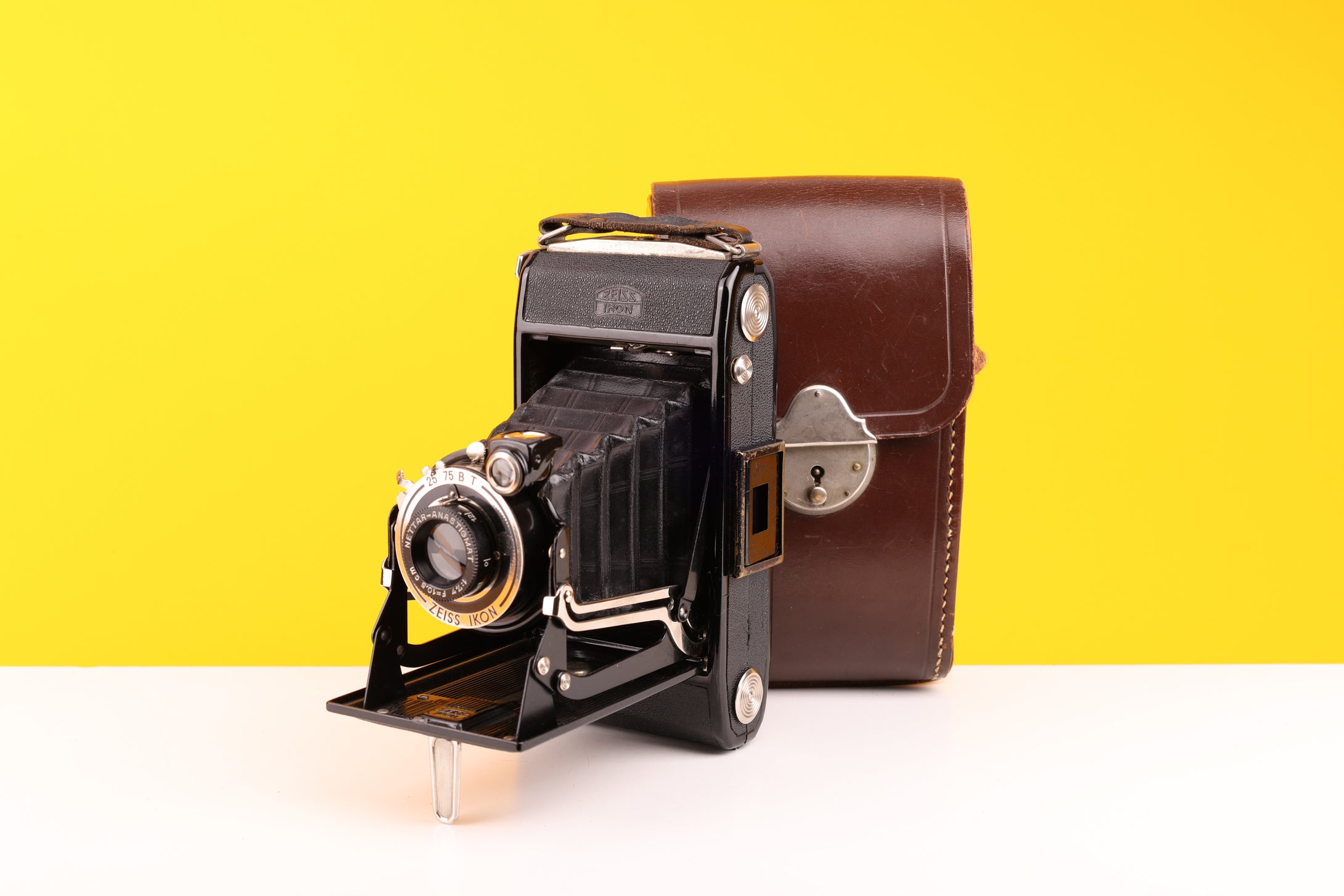 Zeiss Ikon 510 / 2 Folding 120 Film Camera