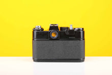 Load image into Gallery viewer, Zenit 11 35mm SLR Film Camera with Tokina RMC 28mm f2.8 Lens
