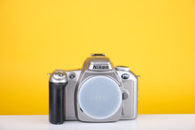 Load image into Gallery viewer, Nikon F55D 35mm SLR Film Body Boxed
