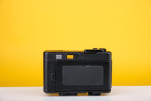Load image into Gallery viewer, Konica Pop Black 35mm Point and Shoot Film Camera Boxed
