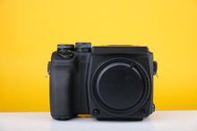 Load image into Gallery viewer, Contax 645 Professional Outfit Medium Format Film Camera Kit

