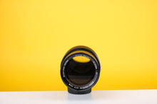 Load image into Gallery viewer, Vivitar 70-210mm f3.5 Auto Zoom Macro Lens Minolta Mount
